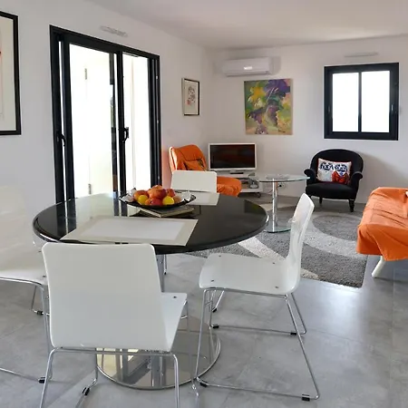 Appartement Superbe Vue Idéalement Situé à 750m Des Commerces Et Du Centre Historique De Porto-v