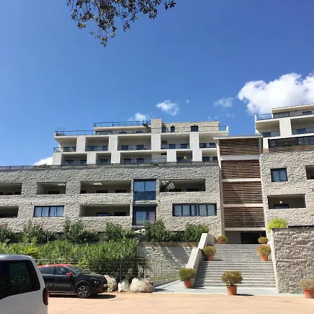 Appartement Superbe Vue Idéalement Situé à 750m Des Commerces Et Du Centre Historique De Porto-v Porto-Vecchio (Corsica)