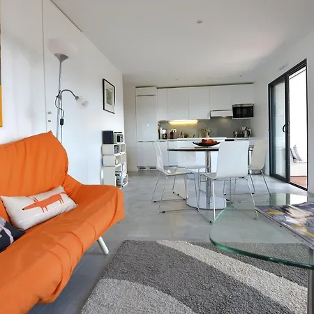 Appartement Superbe Vue Idéalement Situé à 750m Des Commerces Et Du Centre Historique De Porto-v